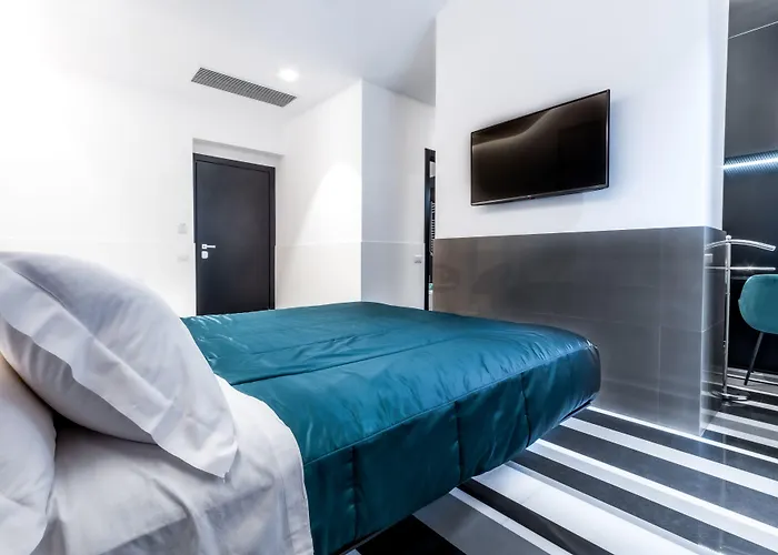 V-accommodation Iv Fontane 4* Roma