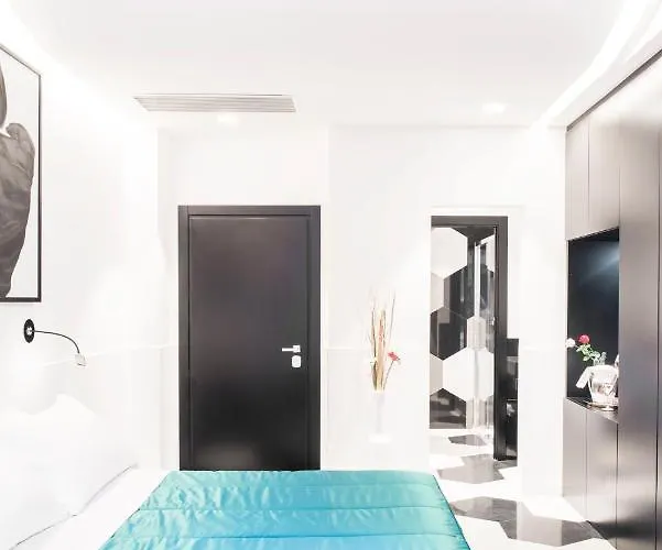 V-accommodation Iv Fontane 4* Roma